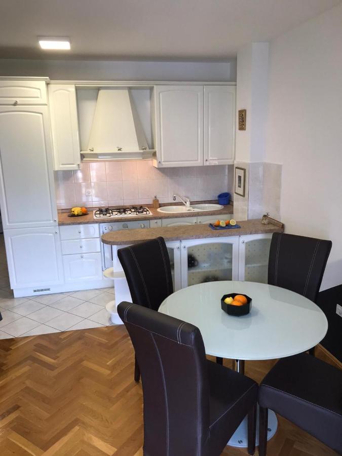 Apartman Jumic Malinska Ngoại thất bức ảnh