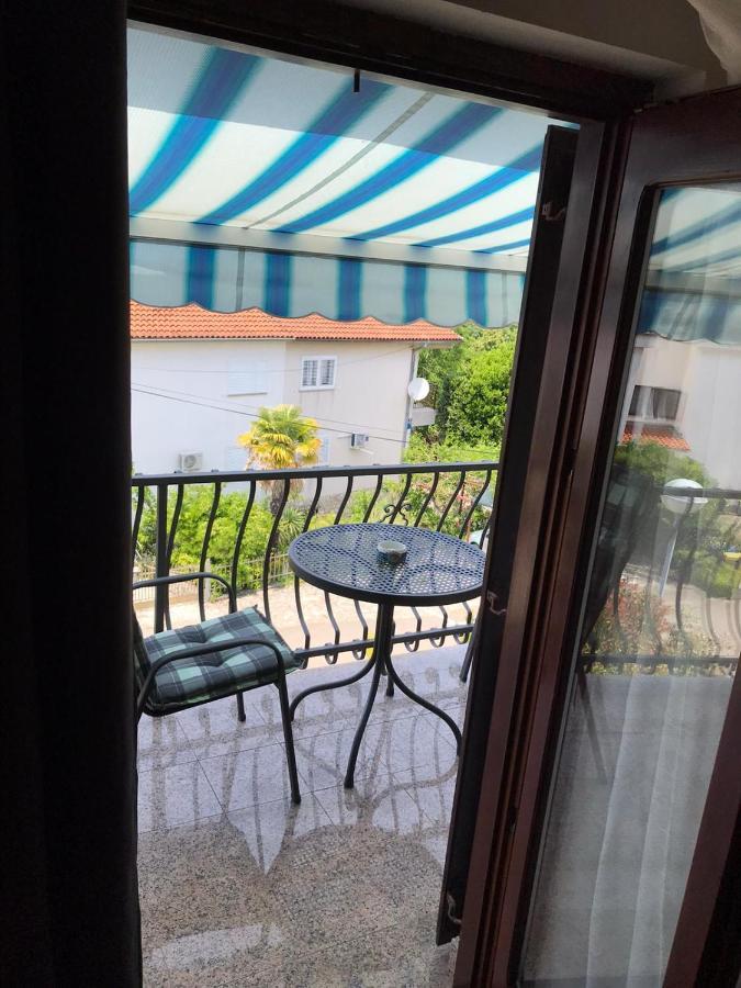 Apartman Jumic Malinska Ngoại thất bức ảnh