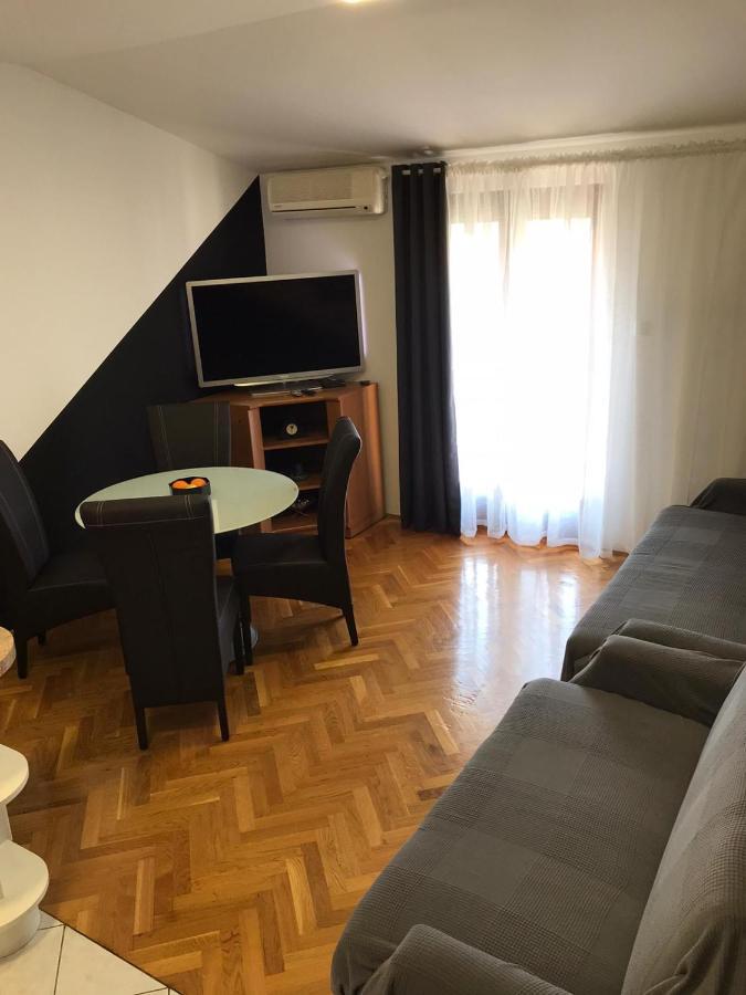 Apartman Jumic Malinska Ngoại thất bức ảnh
